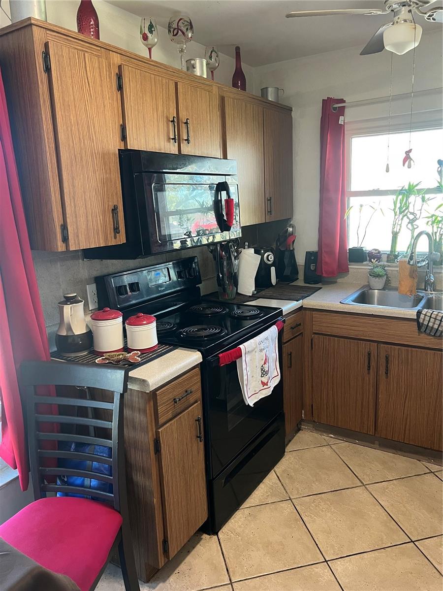 437 HUNTER CIR, KISSIMMEE, FL, 34758