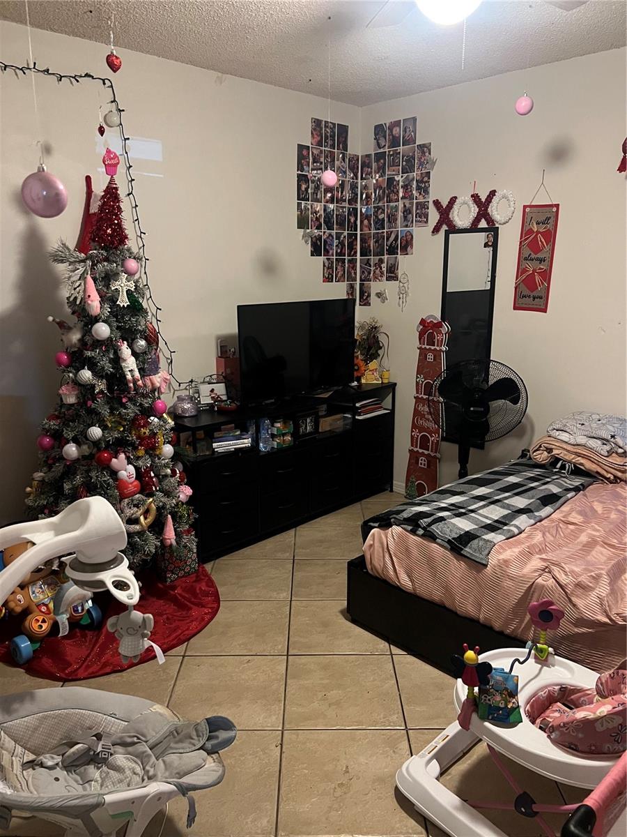 437 HUNTER CIR, KISSIMMEE, FL, 34758