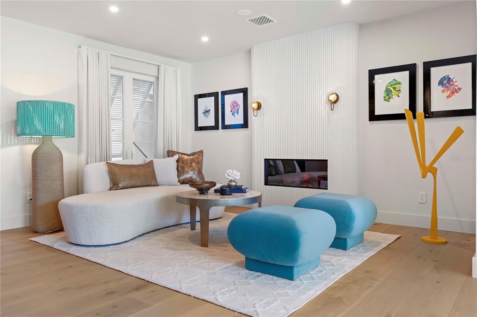 O6376319 Property Photo