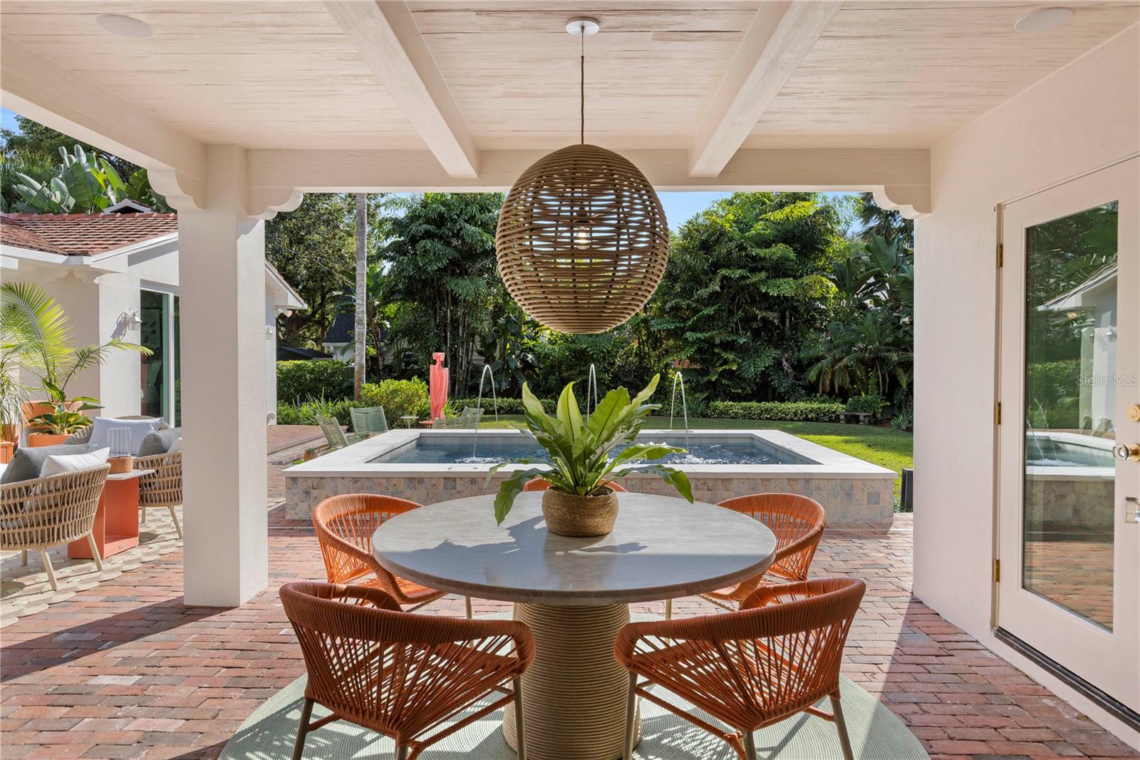 O6376319 Property Photo