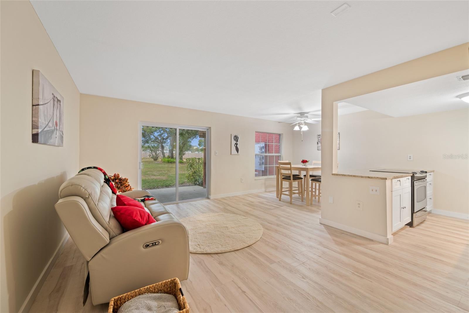 1290 83RD AVE N #B, ST PETERSBURG, FL, 33702