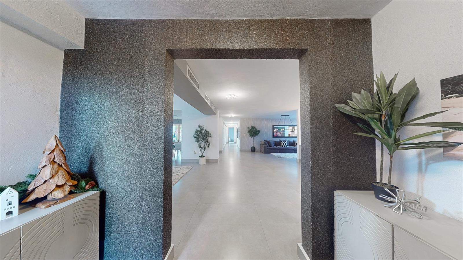 PR9118749 Property Photo