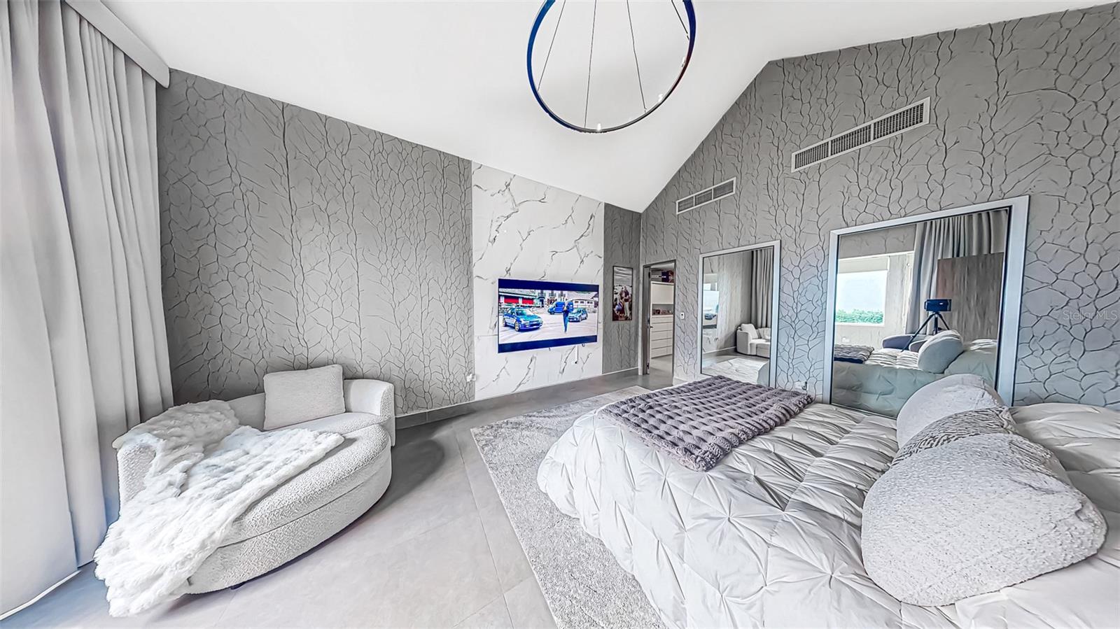 PR9118749 Property Photo