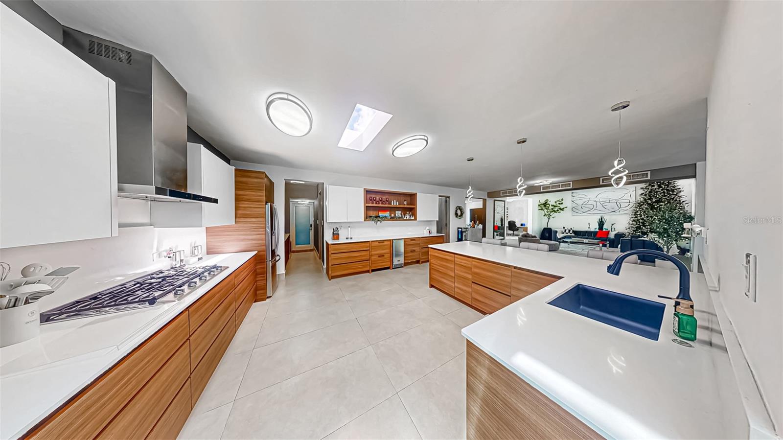 PR9118749 Property Photo