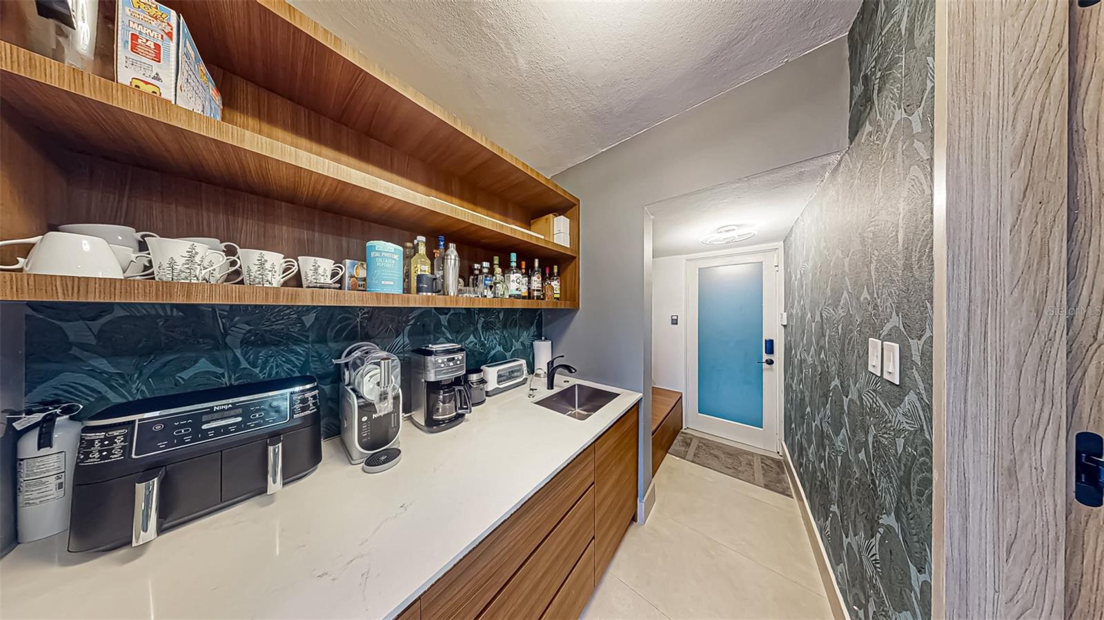 PR9118749 Property Photo