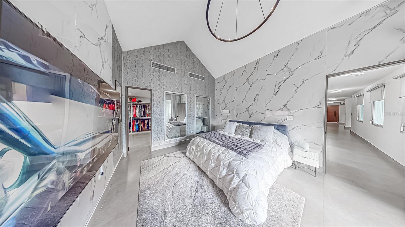 PR9118749 Property Photo