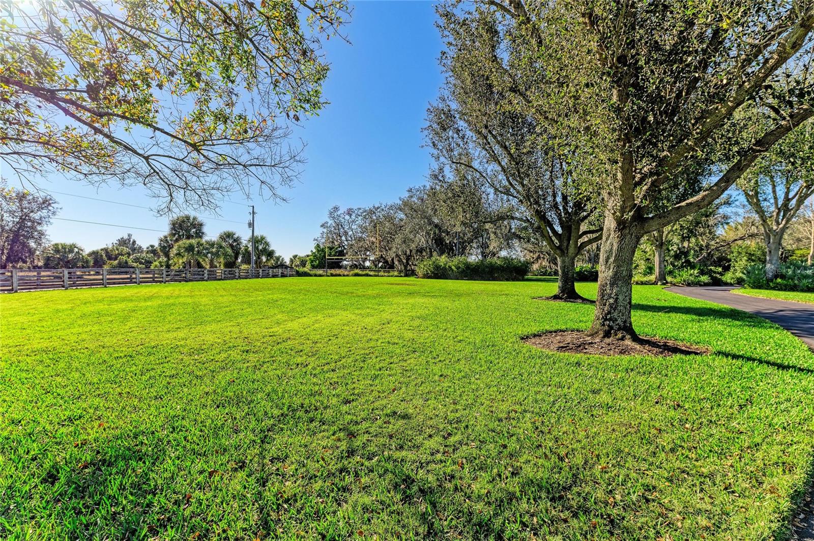 39321 WASHINGTON LOOP RD, PUNTA GORDA, FL, 33982