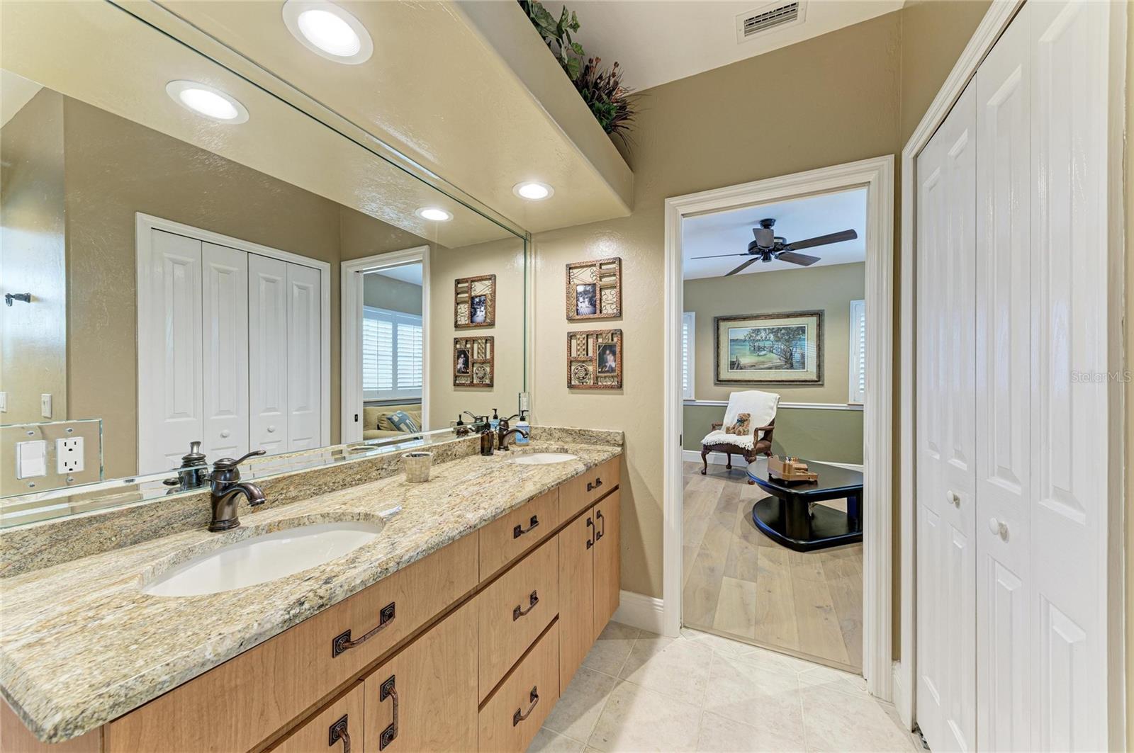 39321 WASHINGTON LOOP RD, PUNTA GORDA, FL, 33982