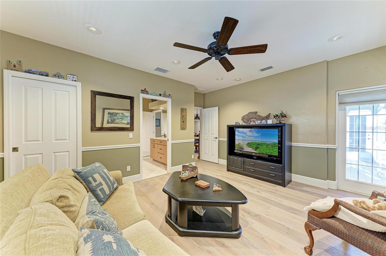 39321 WASHINGTON LOOP RD, PUNTA GORDA, FL, 33982