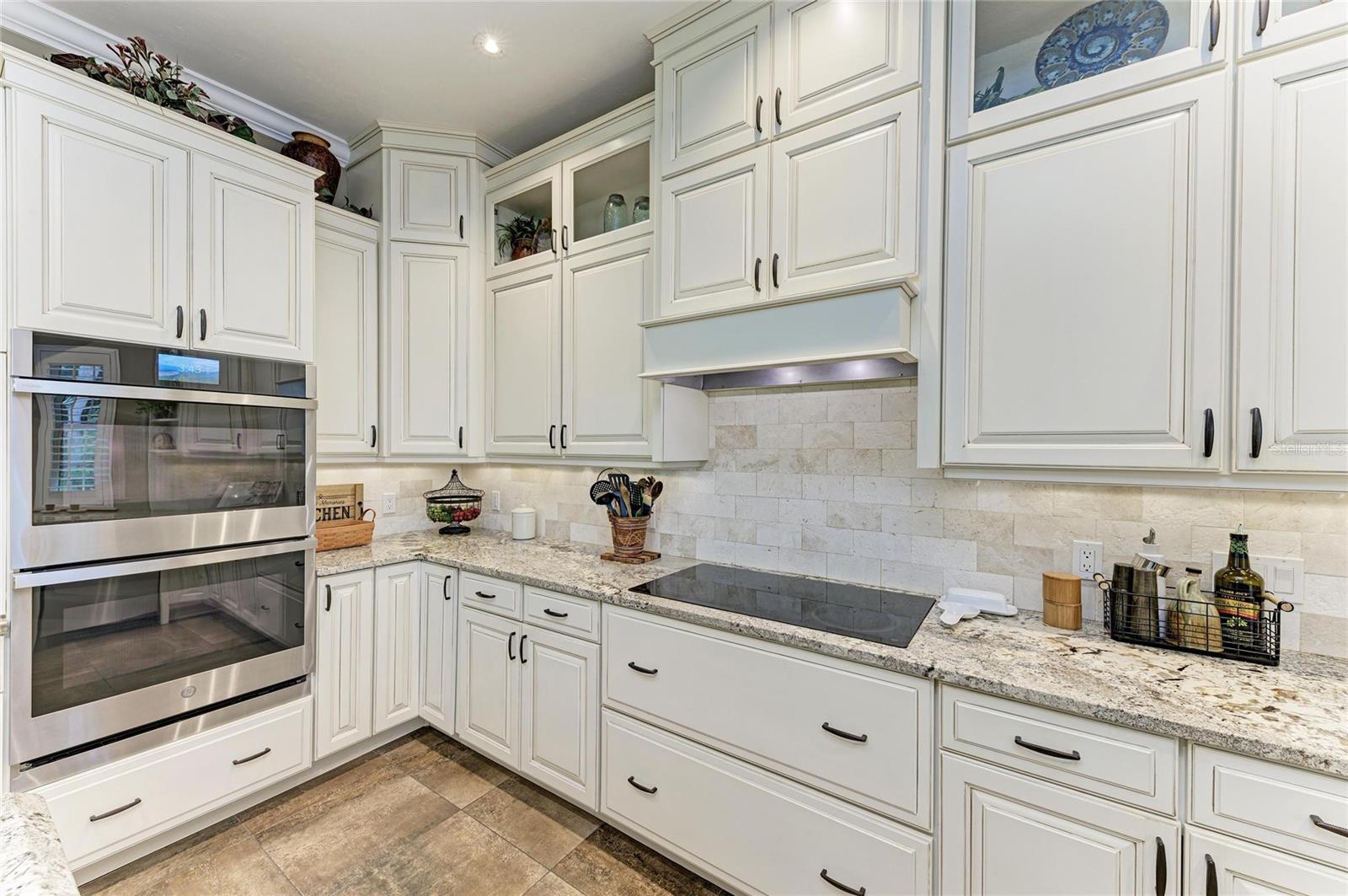 39321 WASHINGTON LOOP RD, PUNTA GORDA, FL, 33982