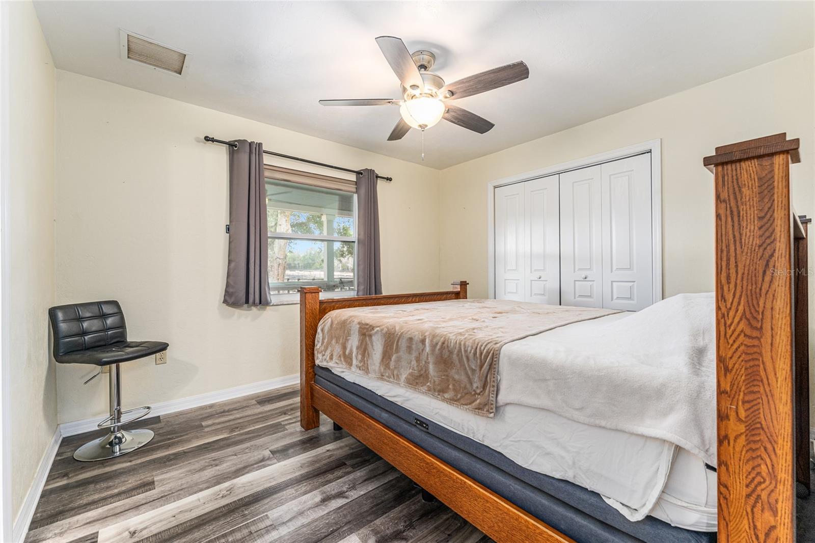 OM717276 Property Photo