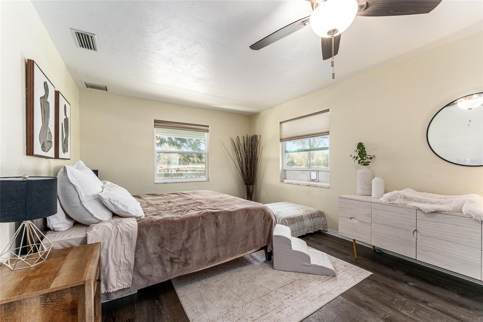 OM717276 Property Photo