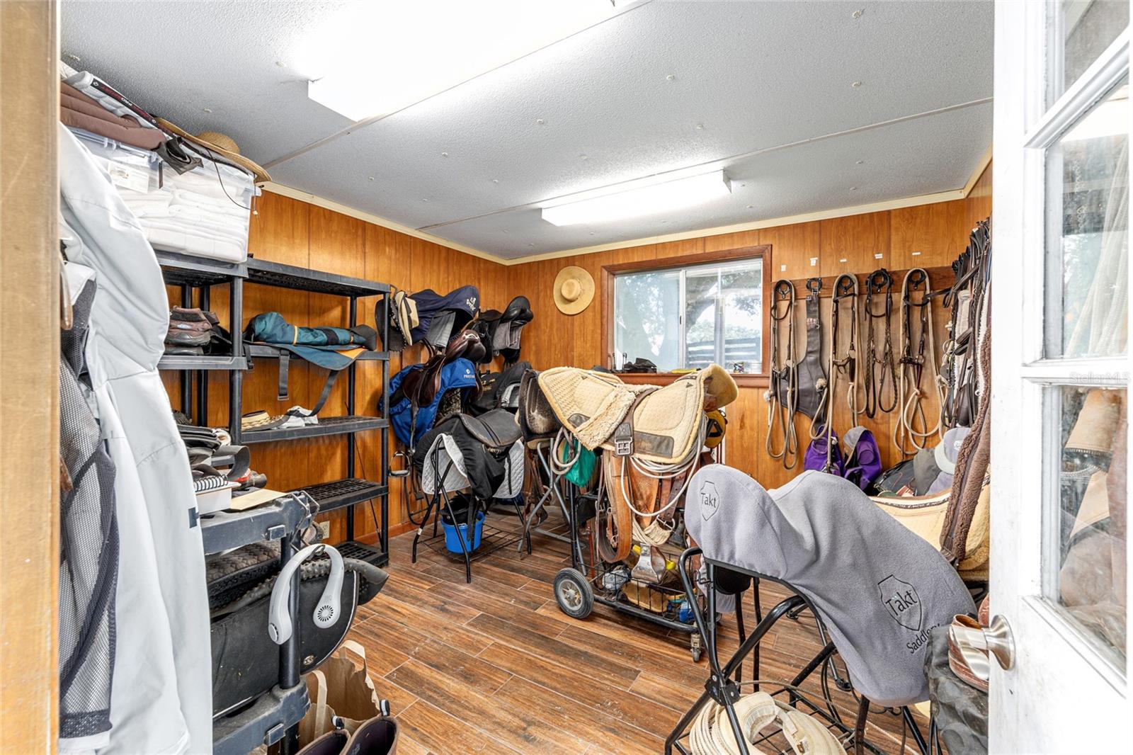 OM717276 Property Photo