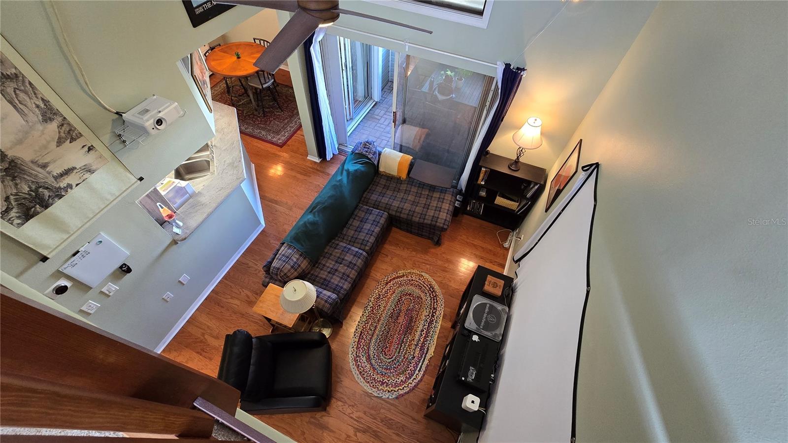 High ceilings - lots of light in living area