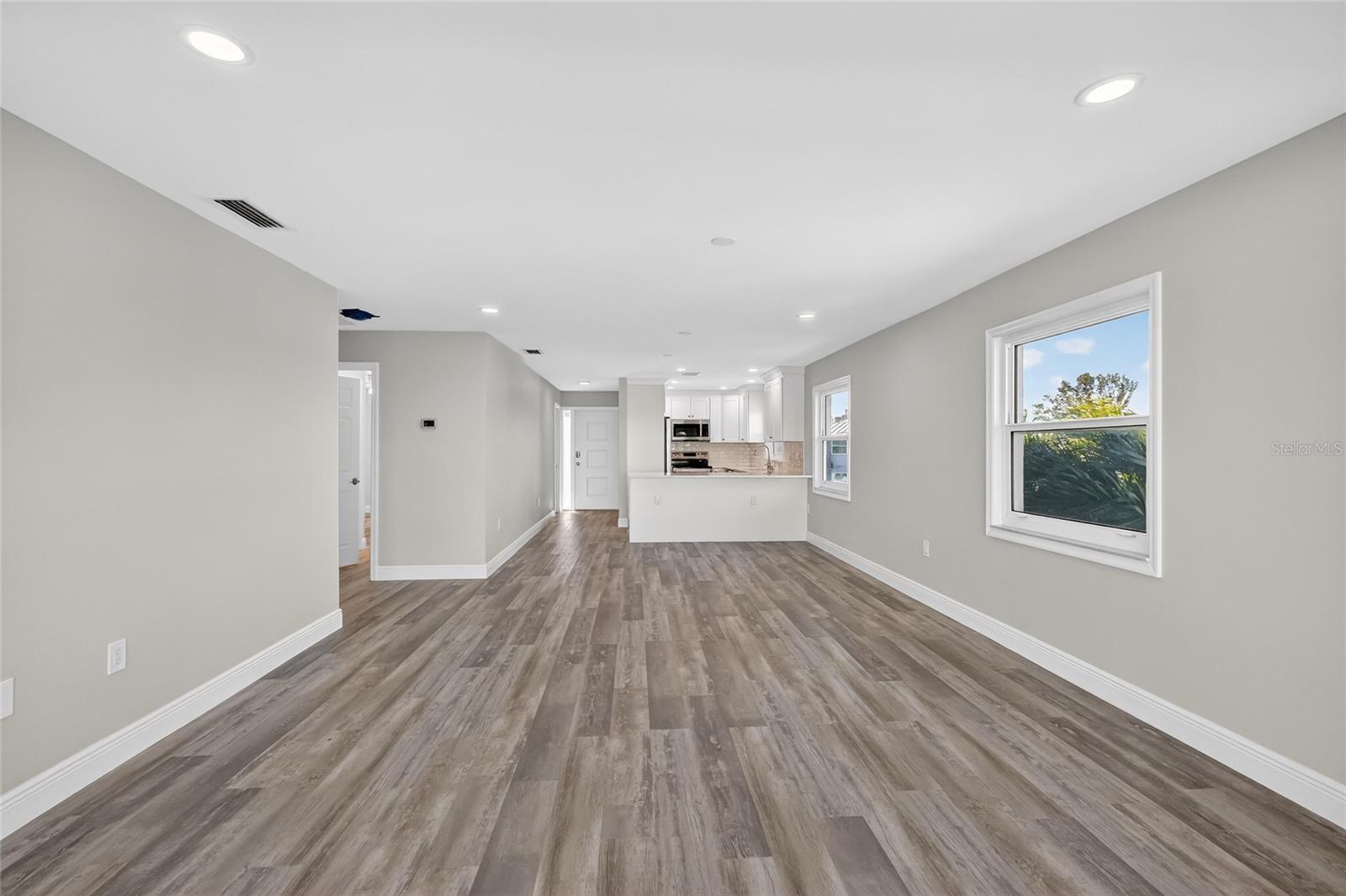 600 MANATEE AVE #212, HOLMES BEACH, FL, 34217