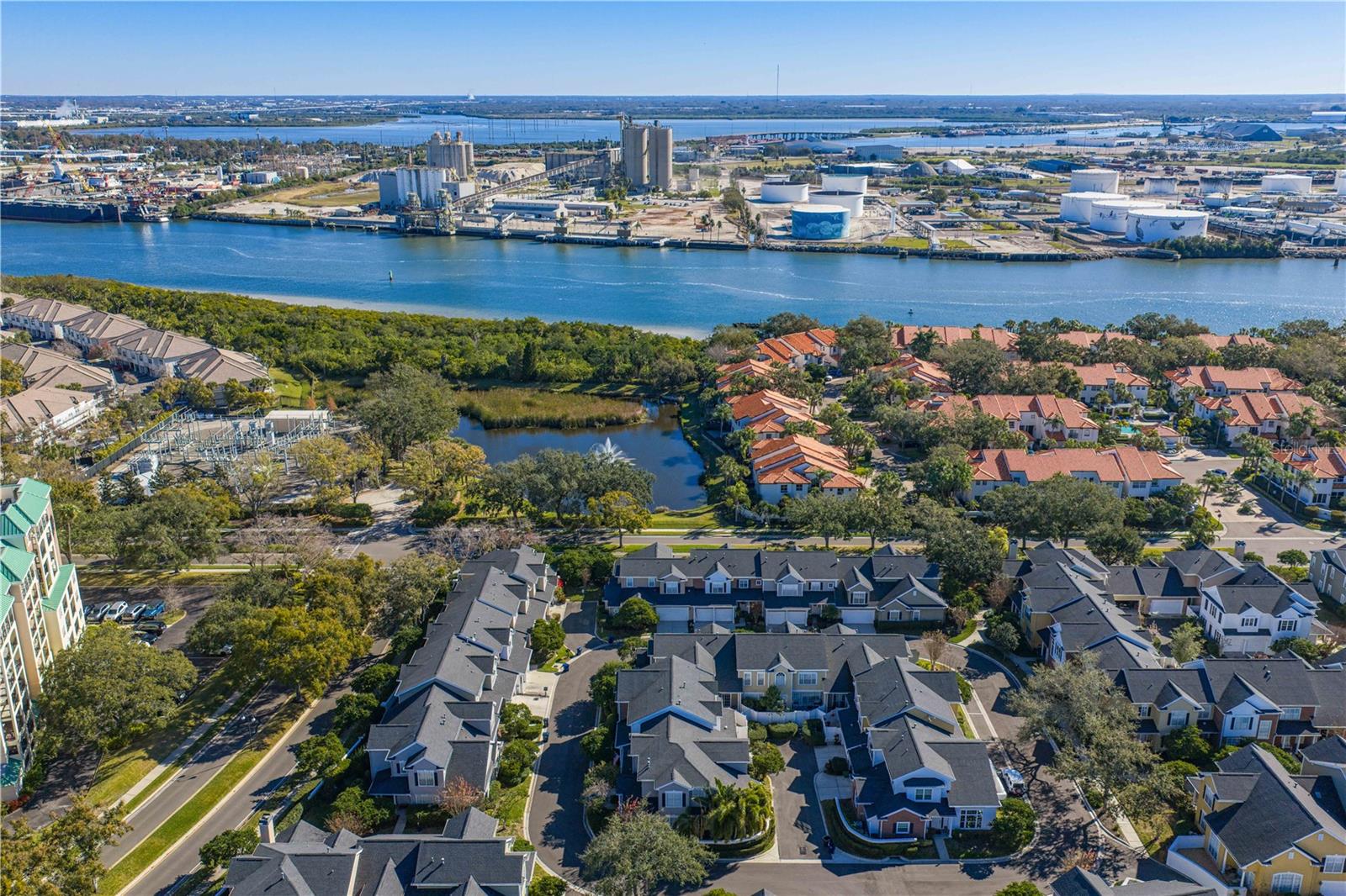 305 INNER HARBOUR CIR, TAMPA, FL, 33602