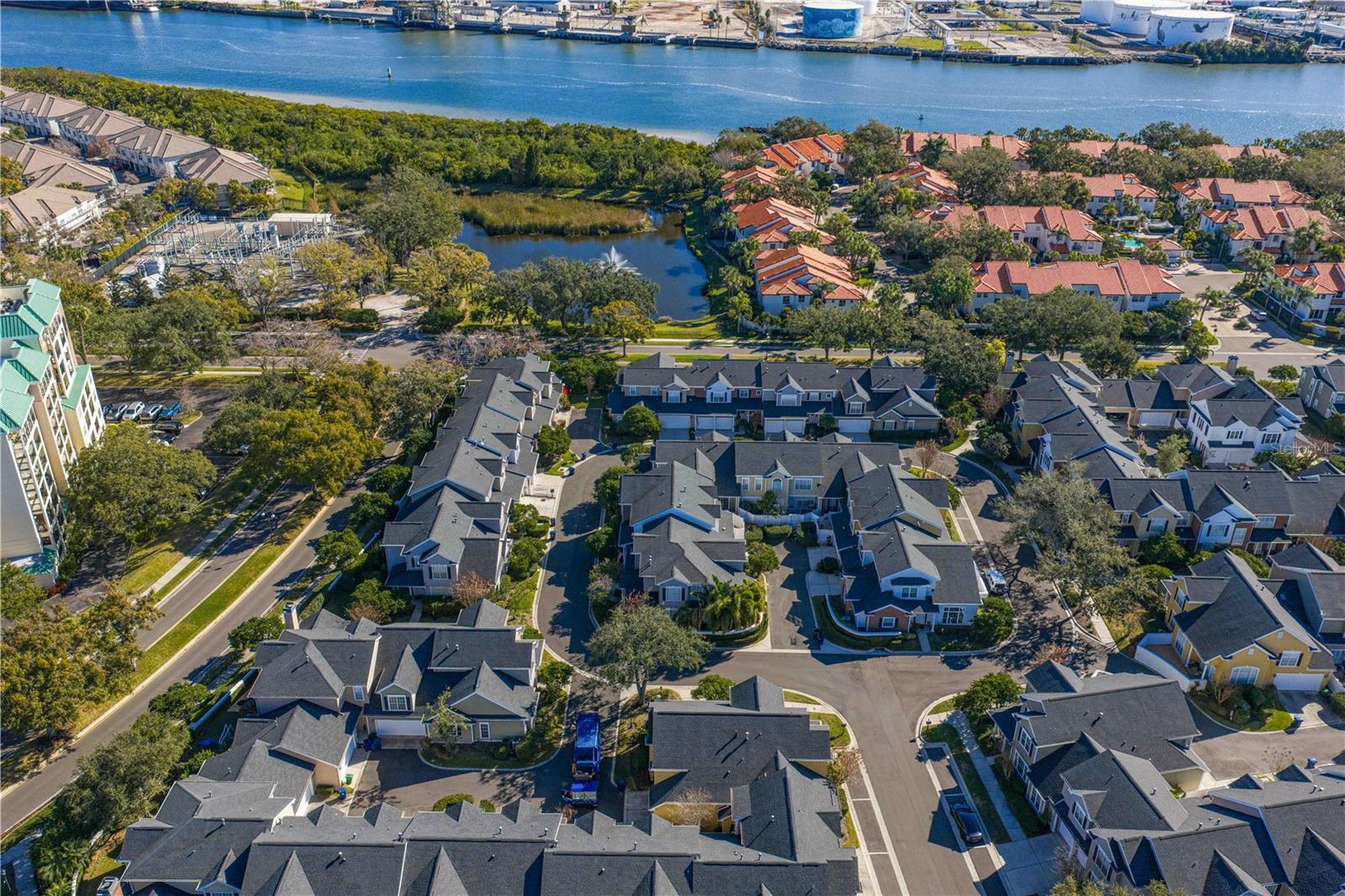 305 INNER HARBOUR CIR, TAMPA, FL, 33602