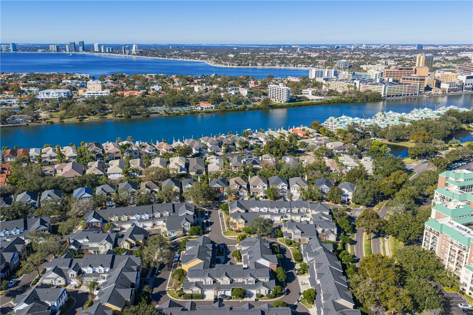 305 INNER HARBOUR CIR, TAMPA, FL, 33602