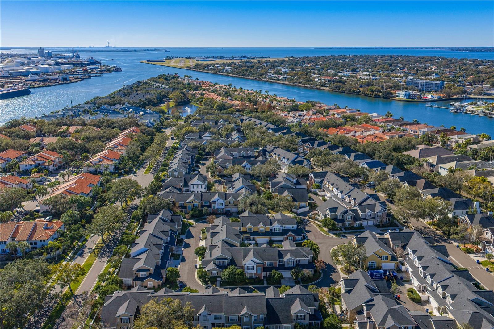 305 INNER HARBOUR CIR, TAMPA, FL, 33602