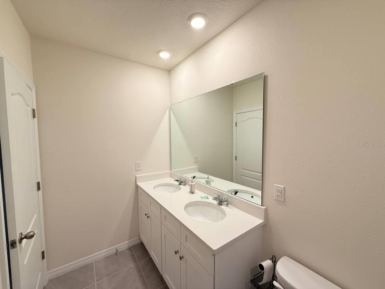 2333 PENGUIN BLVD, DAVENPORT, FL, 33837