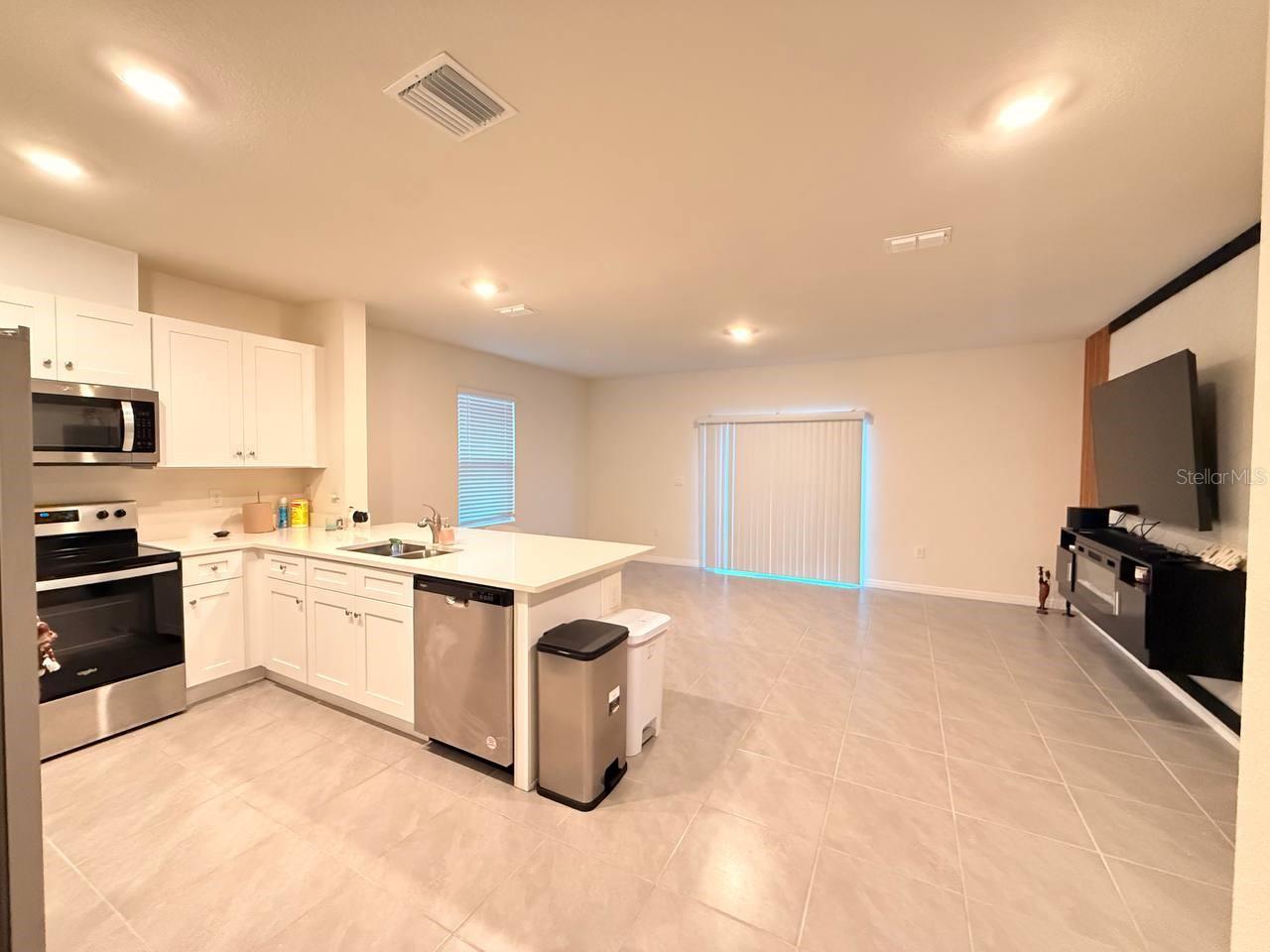 2333 PENGUIN BLVD, DAVENPORT, FL, 33837