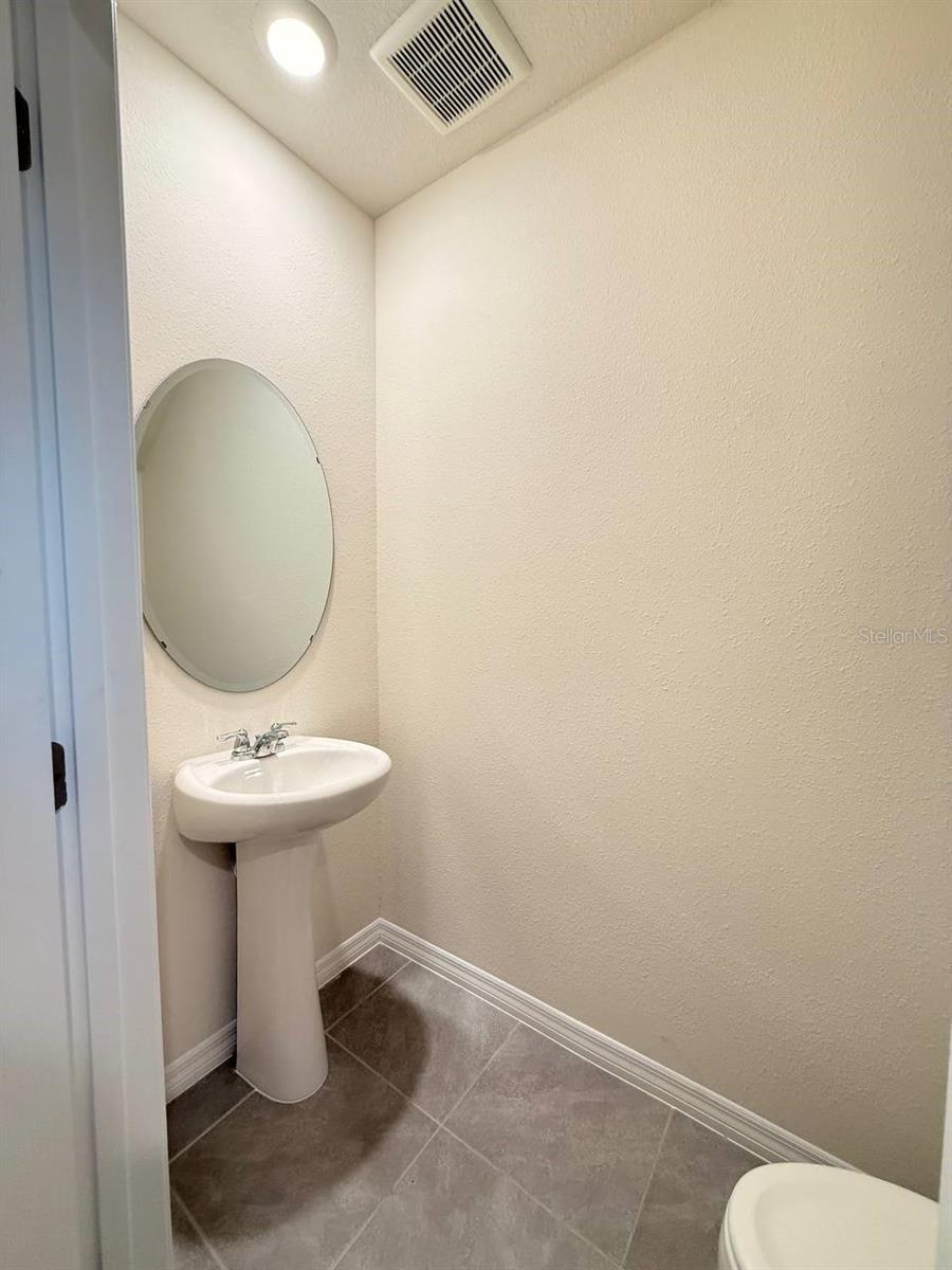 2333 PENGUIN BLVD, DAVENPORT, FL, 33837