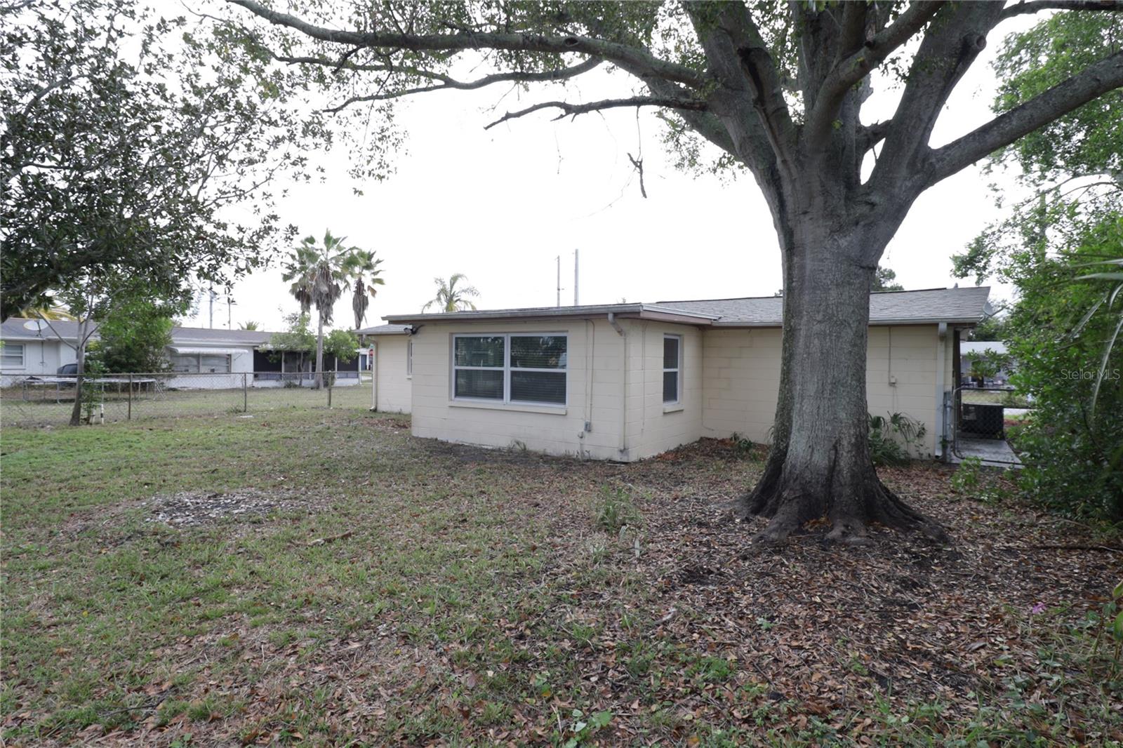 8915 CHILTON DR, PORT RICHEY, FL, 34668