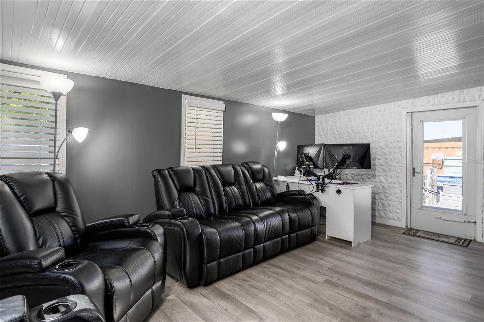 205 52ND AVENUE TER E, BRADENTON, FL, 34203