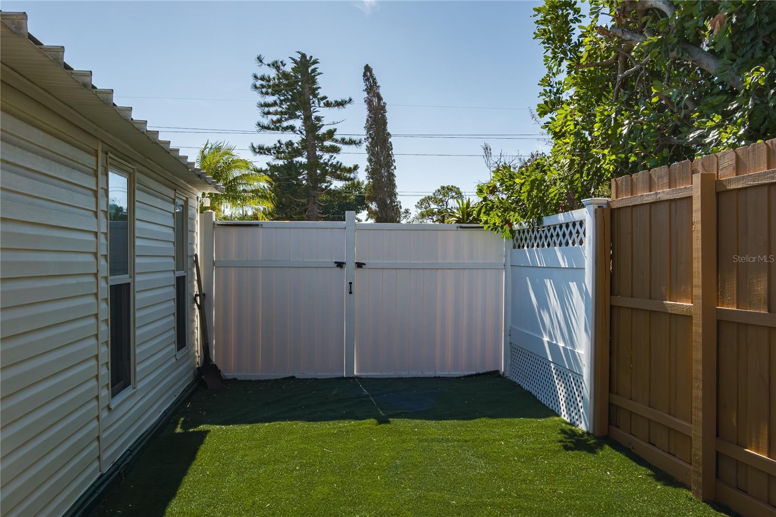 205 52ND AVENUE TER E, BRADENTON, FL, 34203