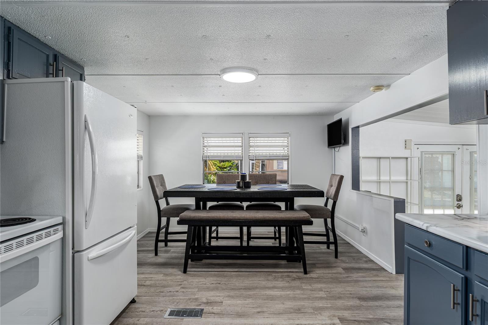 205 52ND AVENUE TER E, BRADENTON, FL, 34203