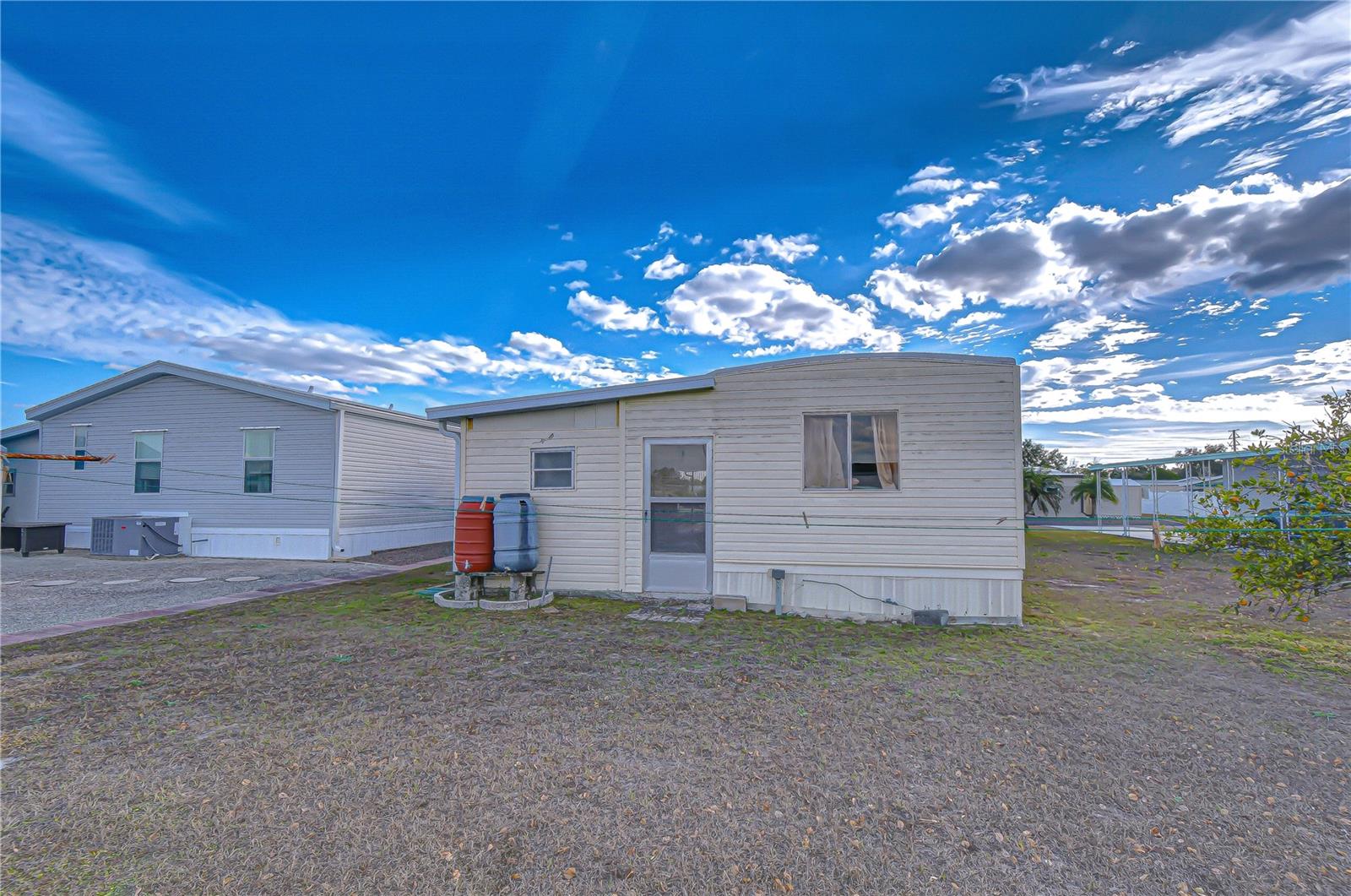 TB8468242 Property Photo