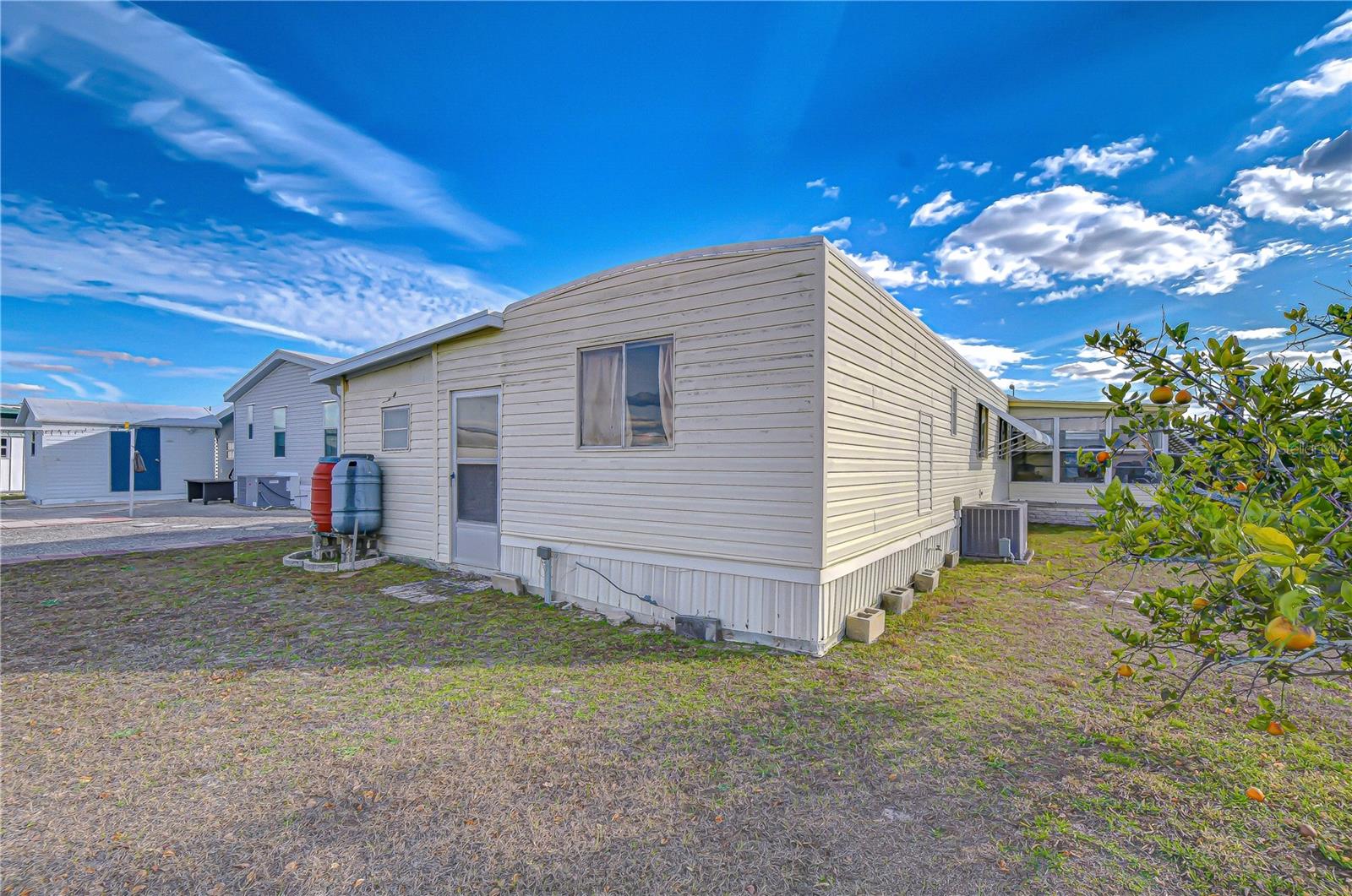 TB8468242 Property Photo