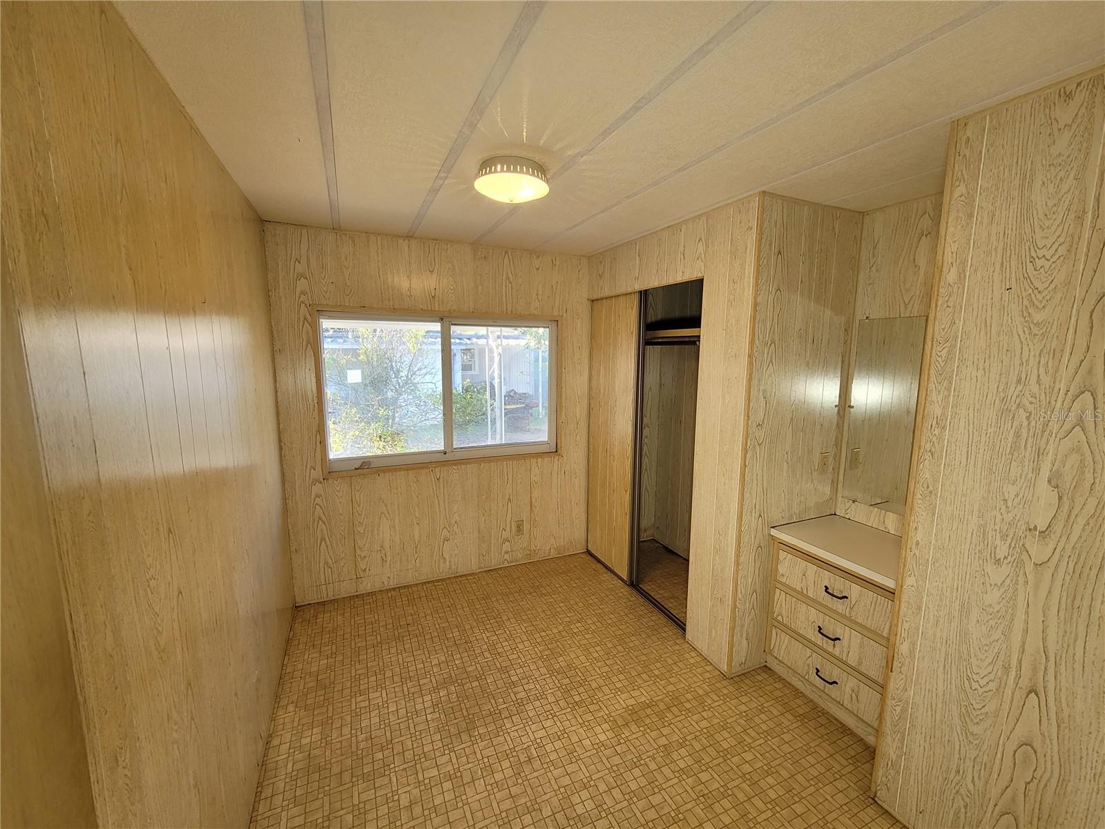 5021 HILL DR, ZEPHYRHILLS, FL, 33542