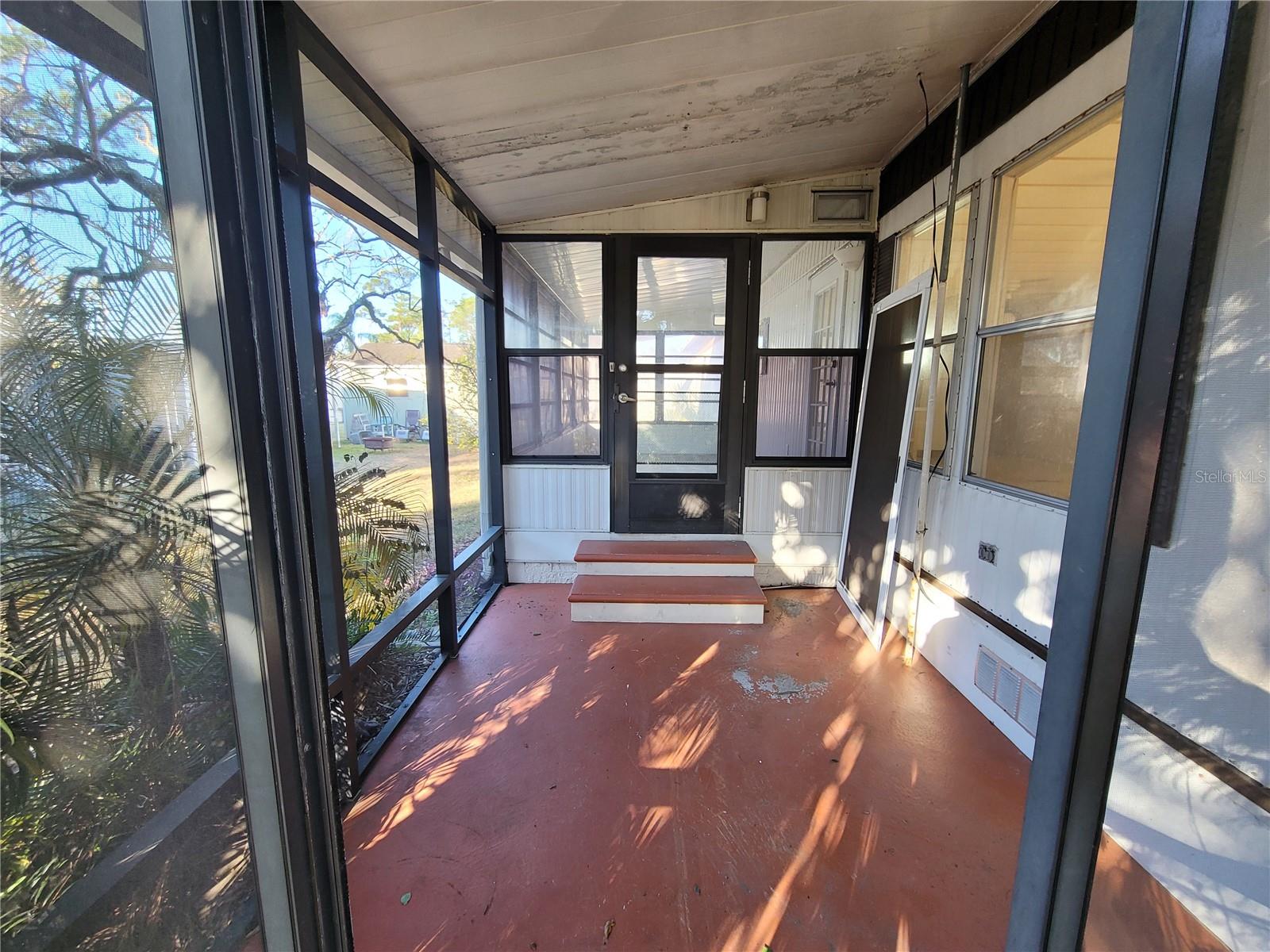 5021 HILL DR, ZEPHYRHILLS, FL, 33542