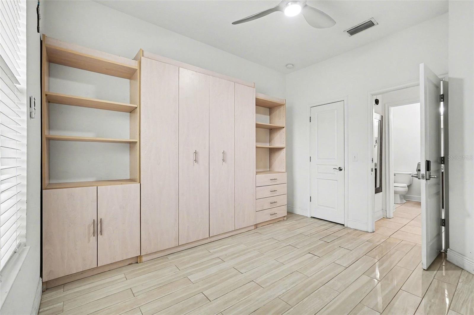 1903 W STATE ST, TAMPA, FL, 33606