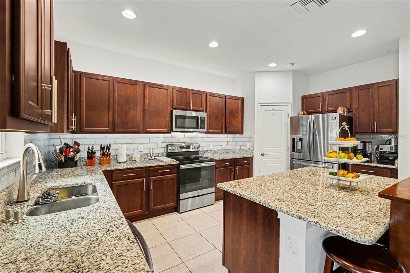 1903 W STATE ST, TAMPA, FL, 33606