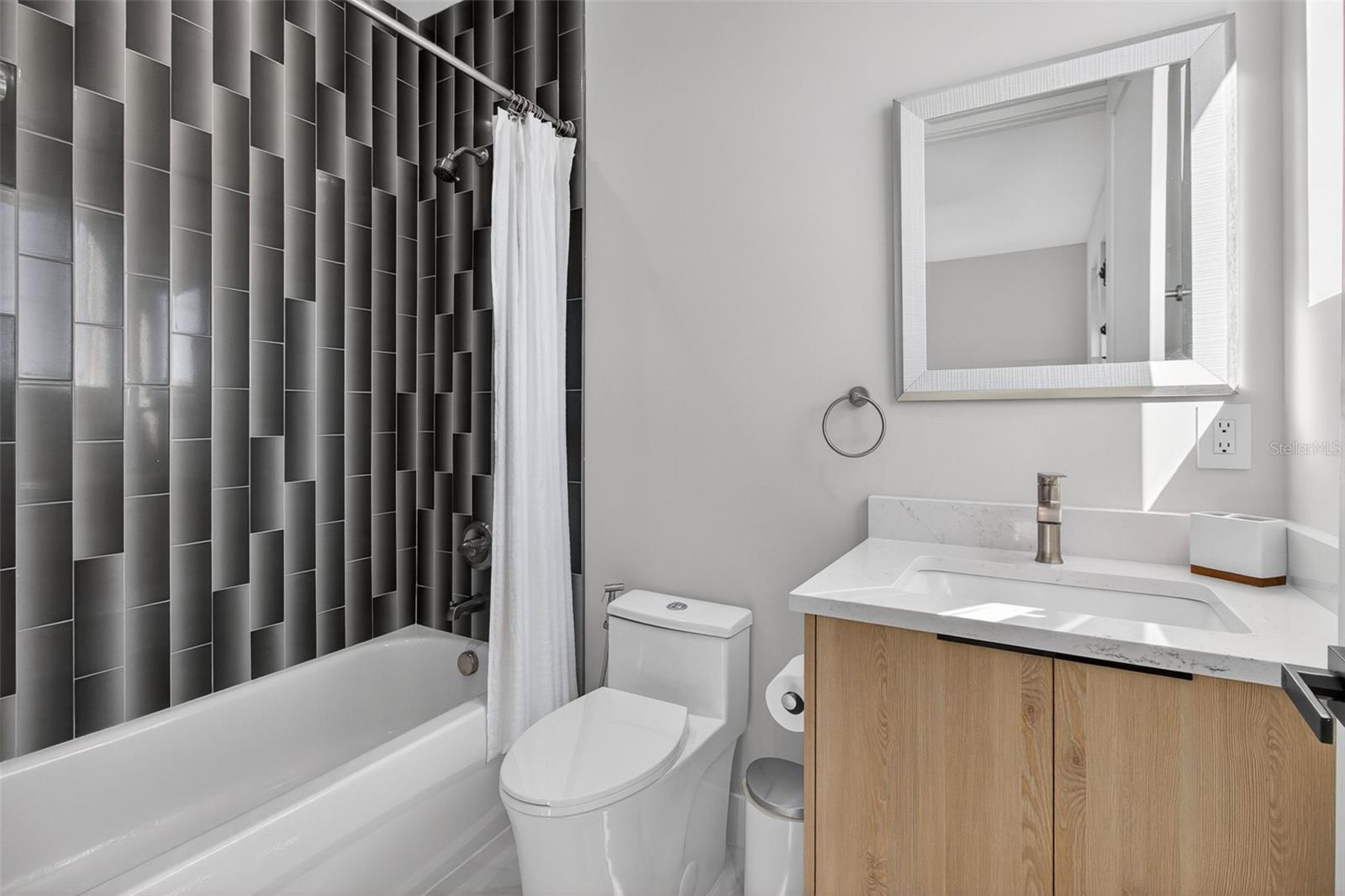 301 79TH ST S, ST PETERSBURG, FL, 33707