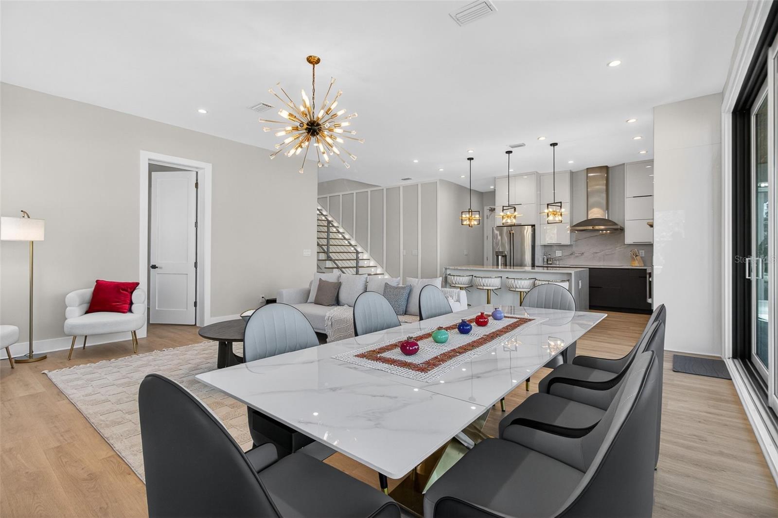 301 79TH ST S, ST PETERSBURG, FL, 33707