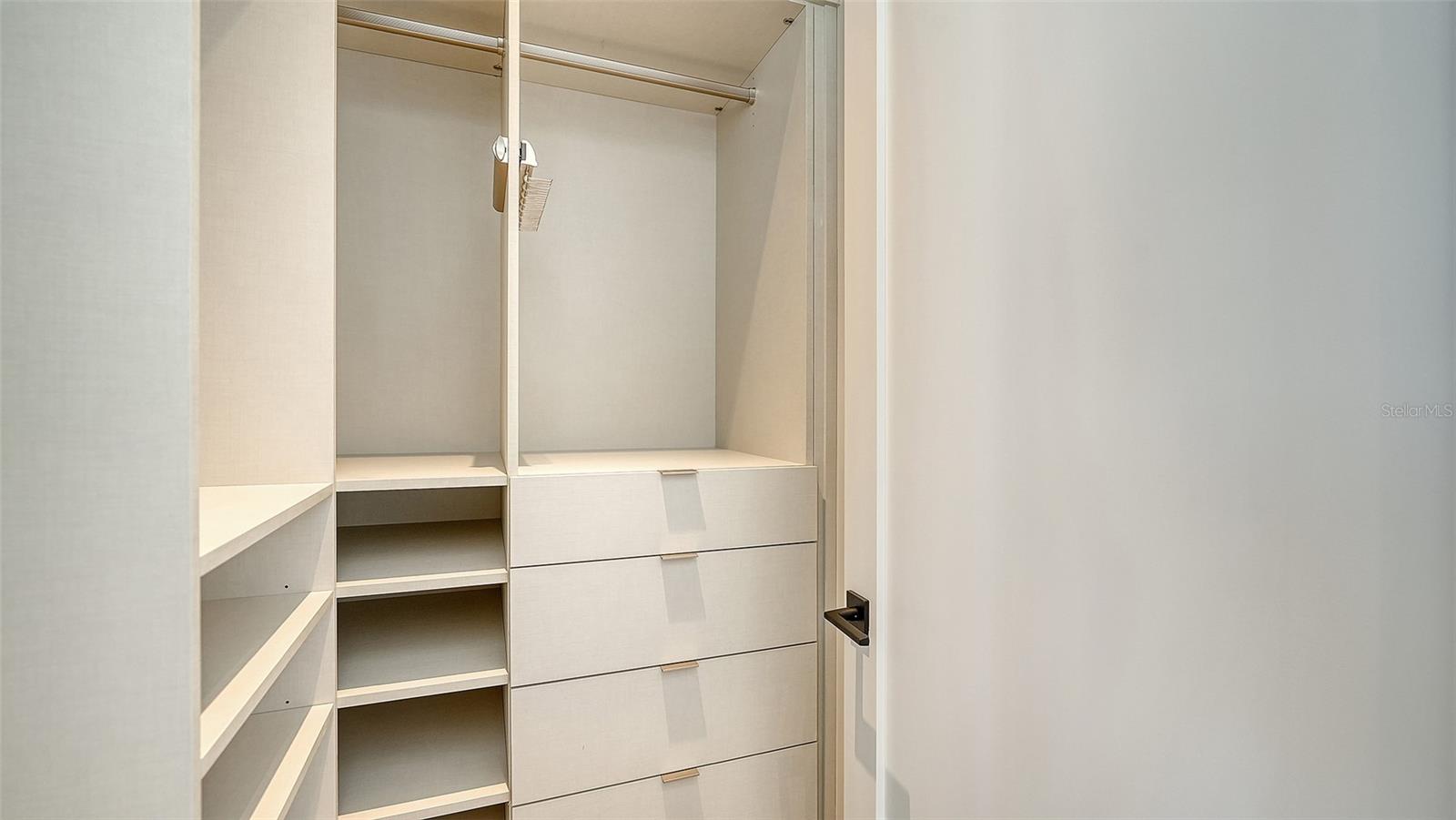 A4679657 Property Photo