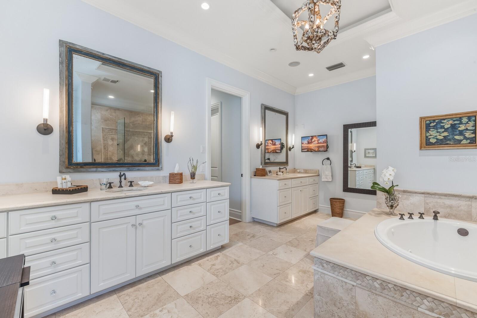 D6145790 Property Photo