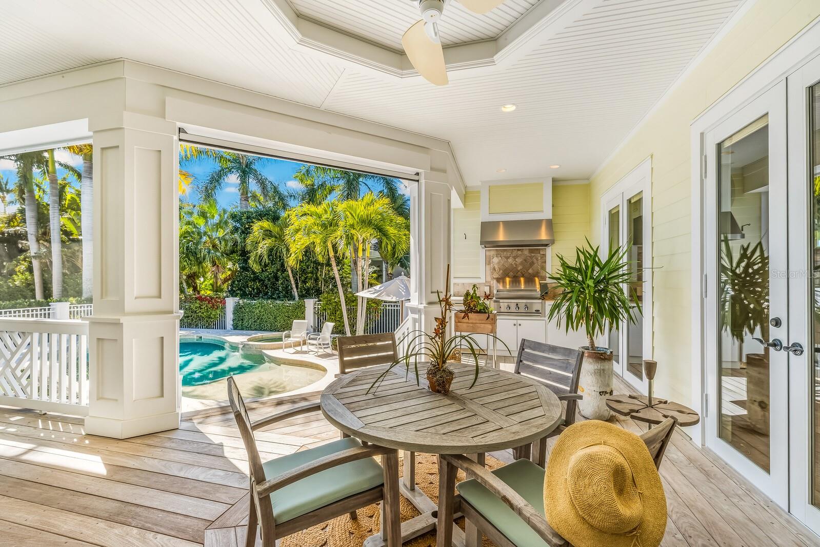 D6145790 Property Photo