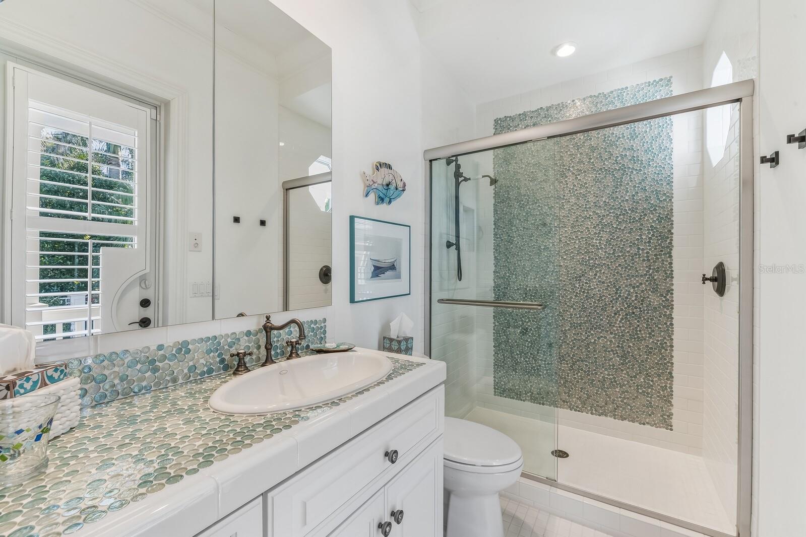 D6145790 Property Photo