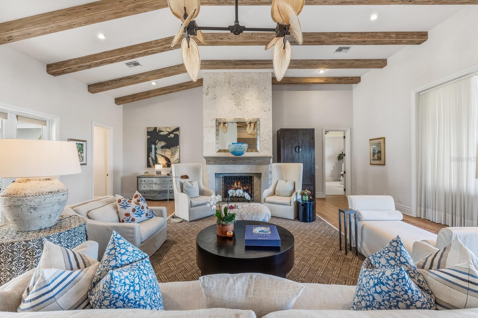 D6145790 Property Photo