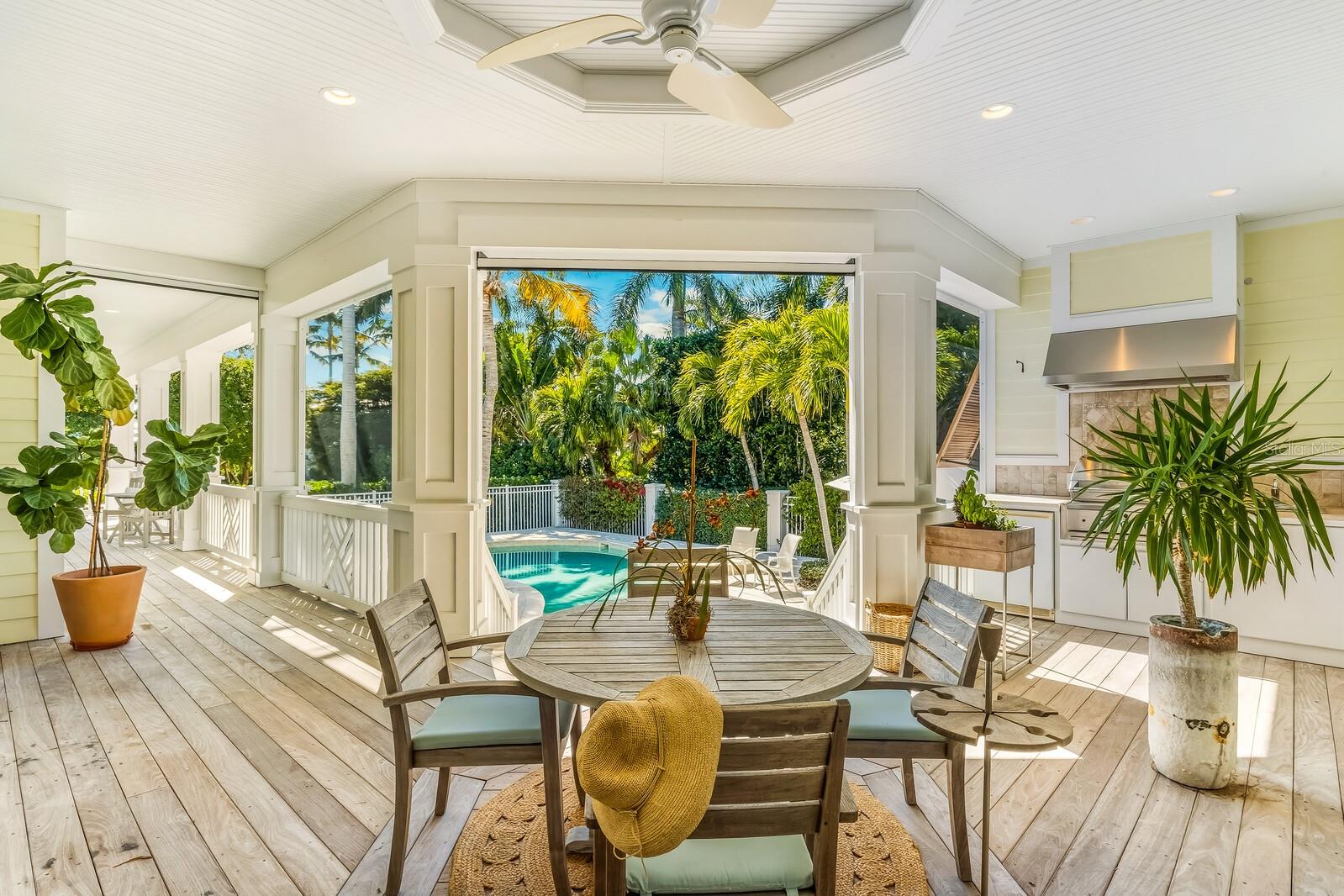 D6145790 Property Photo