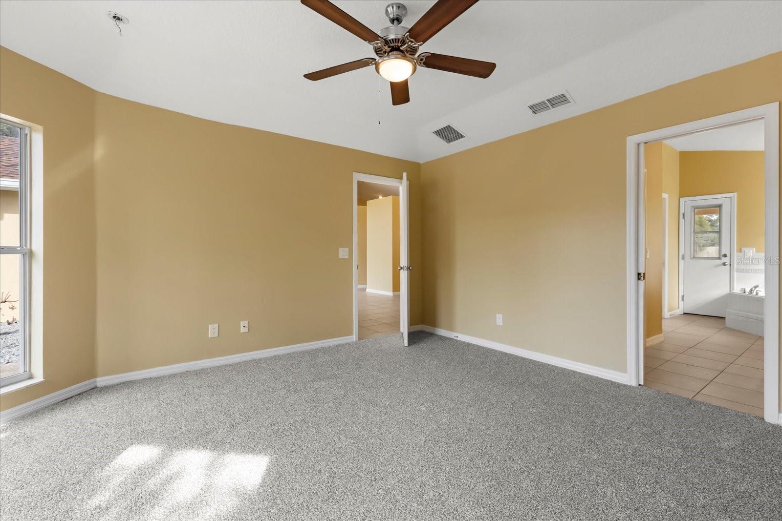 1-619 RHODES DR, DELAND, FL, 32720