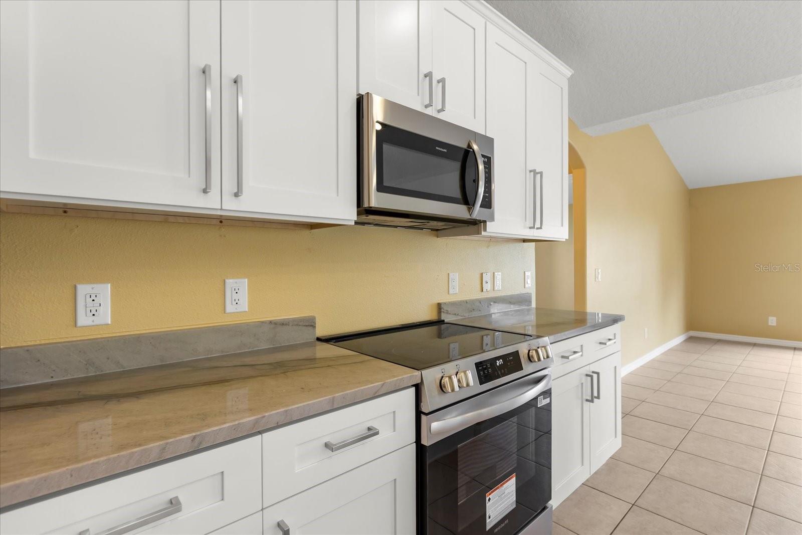 1-619 RHODES DR, DELAND, FL, 32720