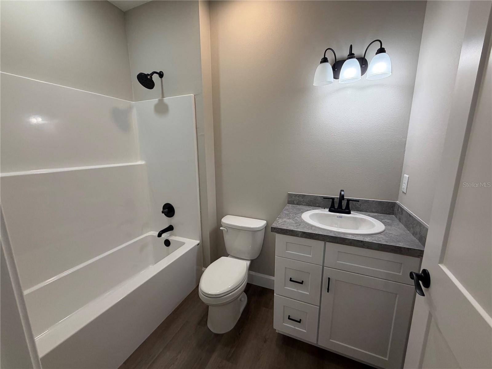 1418 SE MAGNOLIA LOOP #102, LAKE CITY, FL, 32025