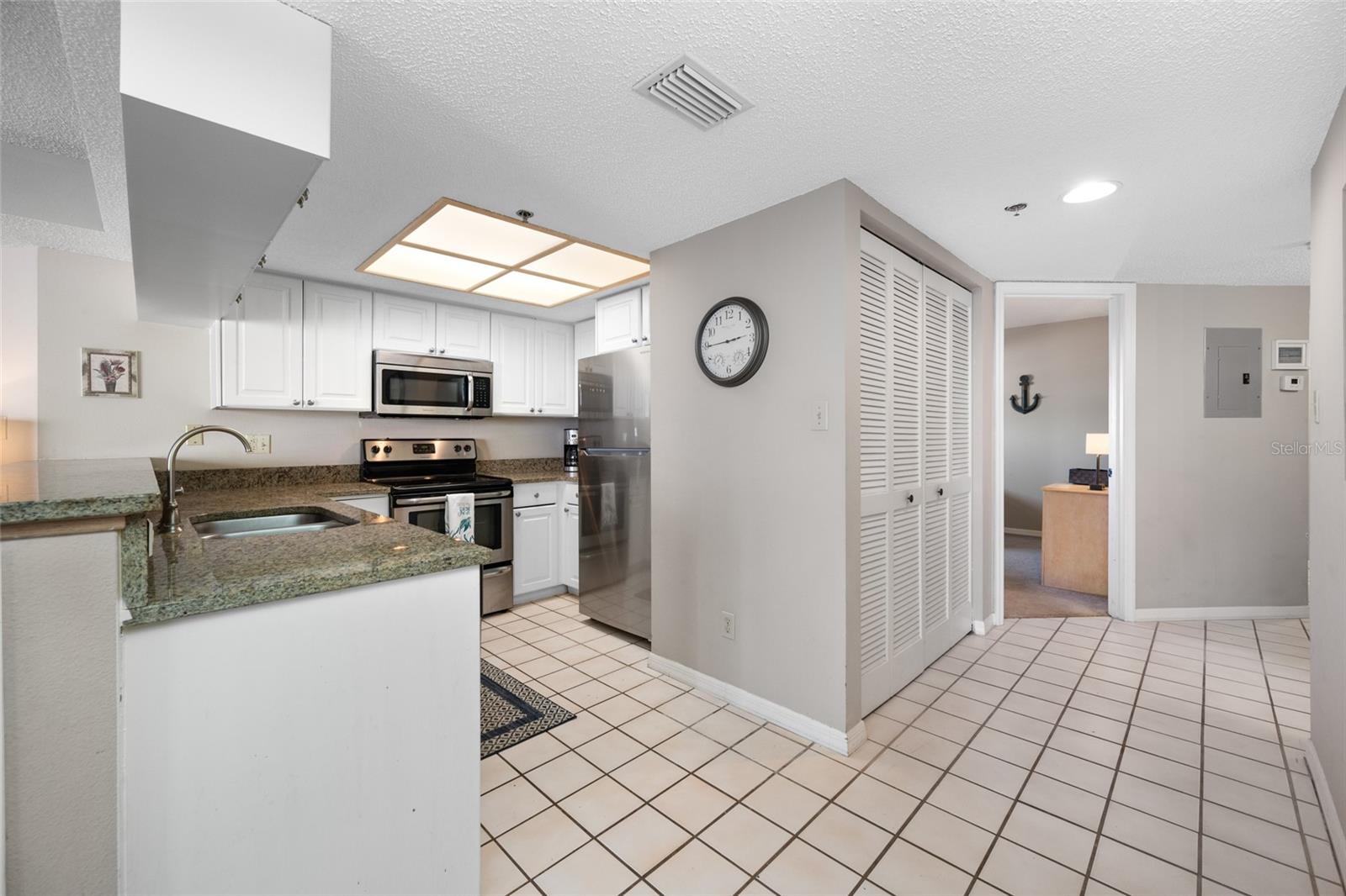 18450 GULF BLVD #213, INDIAN SHORES, FL, 33785