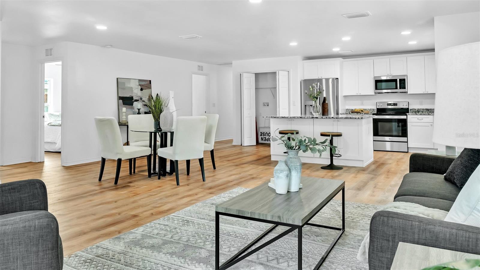 4694 YARMOUTH AVE S, ST PETERSBURG, FL, 33711