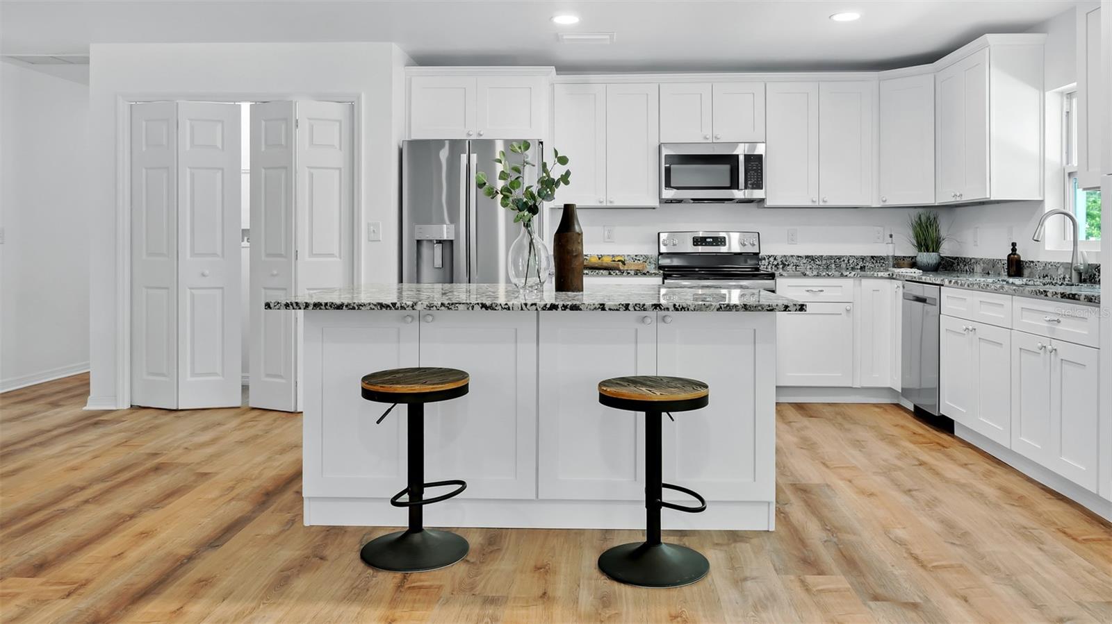 4694 YARMOUTH AVE S, ST PETERSBURG, FL, 33711